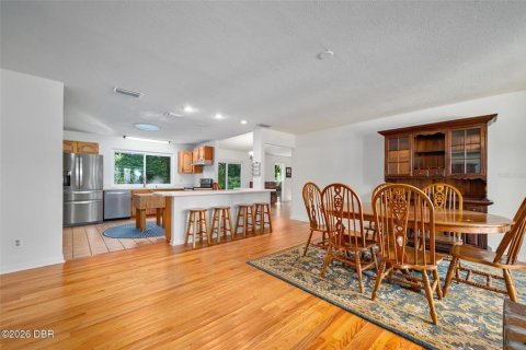 Villa ou maison à vendre à Ormond Beach, Floride: 3 chambres, 209.49 m2 № 2360865 - photo 6