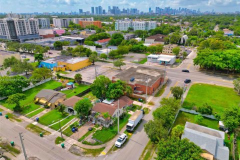 House in Miami, Florida 2 bedrooms, 105.72 sq.m. № 1854921 - photo 29