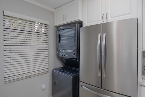 Condo in Bradenton, Florida, 2 bedrooms  № 2142291 - photo 9