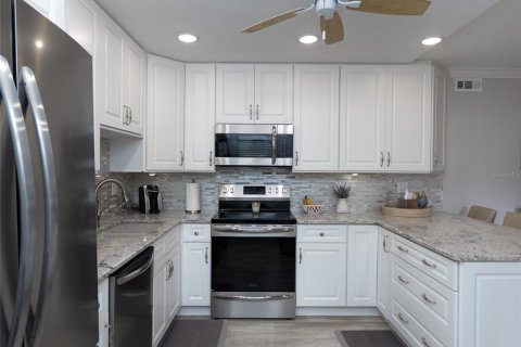 Condo in Bradenton, Florida, 2 bedrooms  № 2142291 - photo 6
