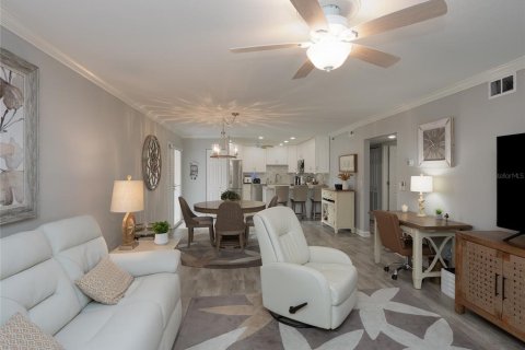 Condo in Bradenton, Florida, 2 bedrooms  № 2142291 - photo 14