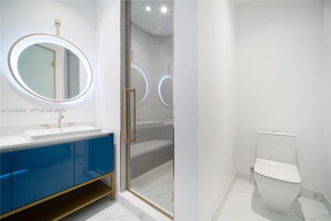 Купить кондоминиум в Майами, Флорида 3 спальни, № 1997589 - фото 19