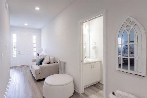 Villa ou maison à vendre à Davenport, Floride: 4 chambres, 191.56 m2 № 2411606 - photo 5