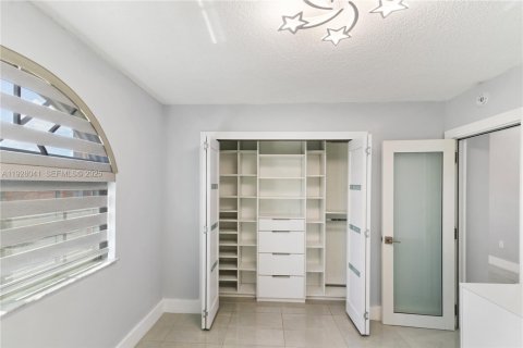 Снять в аренду кондоминиум в Хайалиа, Флорида 2 спальни, 91.97м2, № 1988255 - фото 19