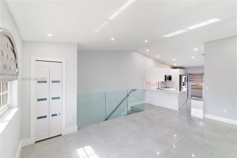 Снять в аренду кондоминиум в Хайалиа, Флорида 2 спальни, 91.97м2, № 1988255 - фото 8