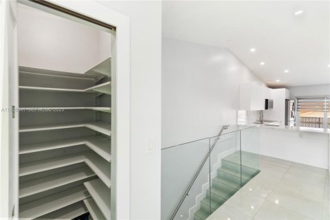 Снять в аренду кондоминиум в Хайалиа, Флорида 2 спальни, 91.97м2, № 1988255 - фото 26