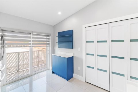 Снять в аренду кондоминиум в Хайалиа, Флорида 2 спальни, 91.97м2, № 1988255 - фото 16