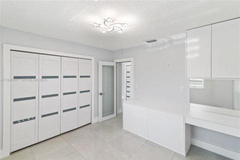 Снять в аренду кондоминиум в Хайалиа, Флорида 2 спальни, 91.97м2, № 1988255 - фото 20