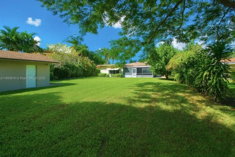 House in Miami, Florida 3 bedrooms, 154.22 sq.m. № 1949290 - photo 9