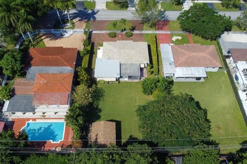 House in Miami, Florida 3 bedrooms, 154.22 sq.m. № 1949290 - photo 5