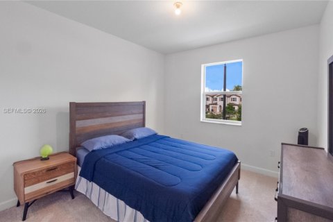 Touwnhouse à vendre à Lauderhill, Floride: 3 chambres, 151.99 m2 № 2025399 - photo 28