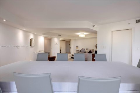 Condominio en venta en Key Biscayne, Florida, 3 dormitorios, 287.16 m2 № 2066208 - foto 11