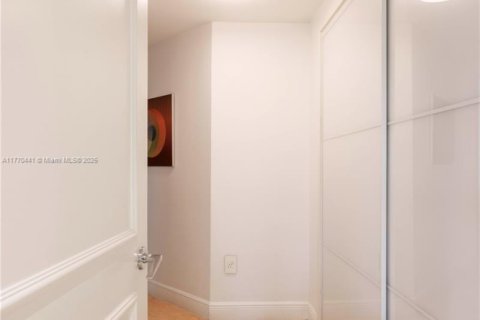 Condominio en venta en Key Biscayne, Florida, 3 dormitorios, 287.16 m2 № 2066208 - foto 21