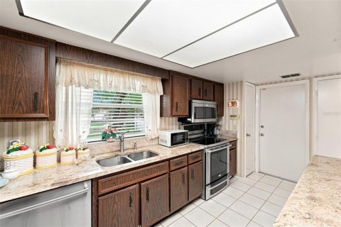 Villa ou maison à vendre à Orlando, Floride: 3 chambres, 204.66 m2 № 2318684 - photo 6