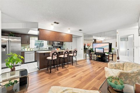 Villa ou maison à vendre à Orlando, Floride: 3 chambres, 204.66 m2 № 2318684 - photo 10