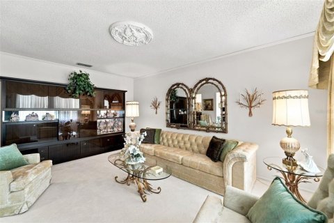 Villa ou maison à vendre à Orlando, Floride: 3 chambres, 204.66 m2 № 2318684 - photo 16