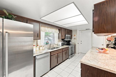 Villa ou maison à vendre à Orlando, Floride: 3 chambres, 204.66 m2 № 2318684 - photo 7
