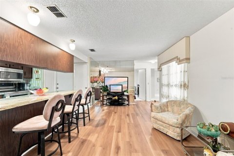Villa ou maison à vendre à Orlando, Floride: 3 chambres, 204.66 m2 № 2318684 - photo 11