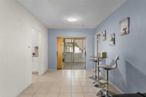 Villa ou maison à vendre à Tamarac, Floride: 2 chambres, 156.26 m2 № 2416137 - photo 18