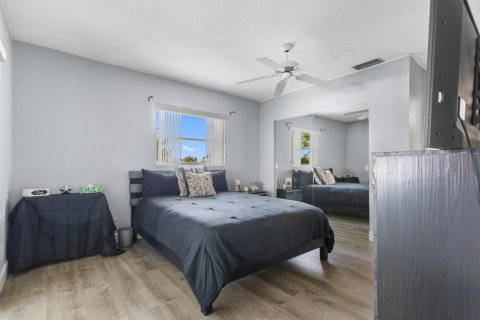 Villa ou maison à vendre à Tamarac, Floride: 2 chambres, 156.26 m2 № 2416137 - photo 29