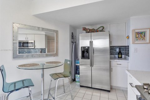 Купить кондоминиум в Авентура, Флорида 2 спальни, 118.08м2, № 2048618 - фото 17