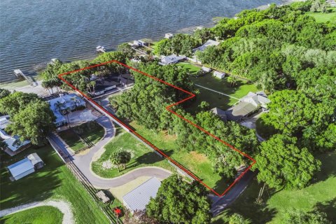 Villa ou maison à vendre à Weirsdale, Floride: 4 chambres, 455.13 m2 № 2128975 - photo 4
