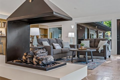 Villa ou maison à vendre à Weirsdale, Floride: 4 chambres, 455.13 m2 № 2128975 - photo 21