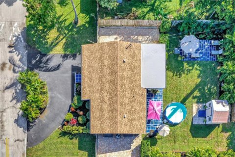 Casa en venta en Oakland Park, Florida, 3 dormitorios, 122.63 m2 № 1967468 - foto 5