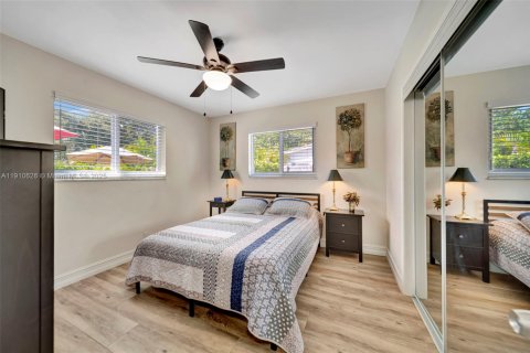 Casa en venta en Oakland Park, Florida, 3 dormitorios, 122.63 m2 № 1967468 - foto 19