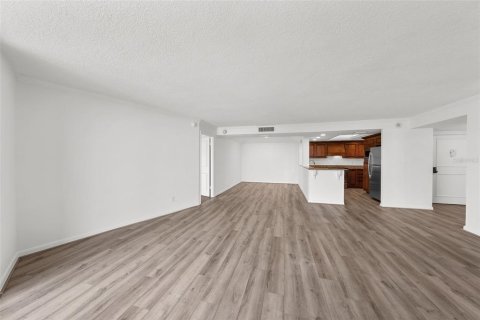 Condominio en venta en Tampa, Florida, 2 dormitorios, 124.02 m2 № 1561809 - foto 12