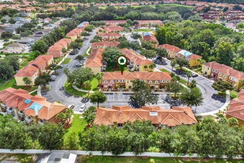 Adosado en venta en Kissimmee, Florida, 3 dormitorios, 119.94 m2 № 2210731 - foto 30