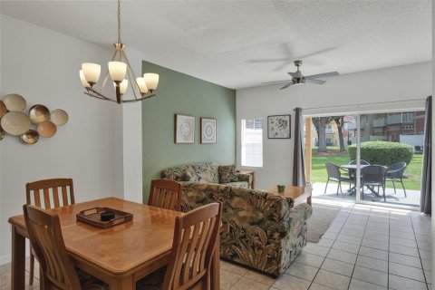 Adosado en venta en Kissimmee, Florida, 3 dormitorios, 119.94 m2 № 2210731 - foto 5
