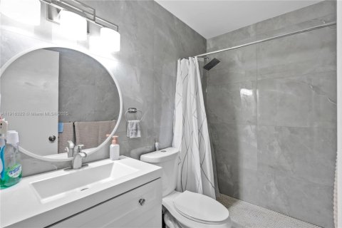 Купить виллу или дом в Катлер-Бей, Флорида 3 спальни, 135.45м2, № 1974132 - фото 16