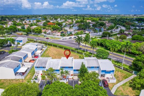 Купить виллу или дом в Катлер-Бей, Флорида 3 спальни, 135.45м2, № 1974132 - фото 28