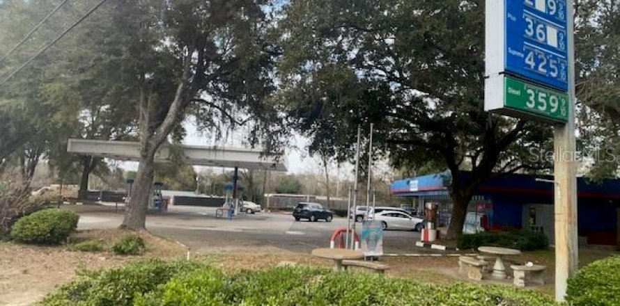 Propiedad comercial en Tallahassee, Florida 222.97 m2 № 1648632