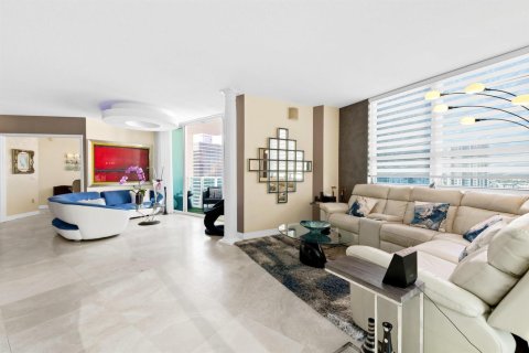 Copropriété à vendre à Fort Lauderdale, Floride: 3 chambres, 153.29 m2 № 2174245 - photo 12