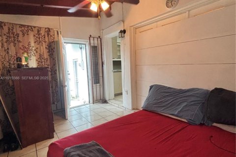 Casa en venta en Miami, Florida, 3 dormitorios, 139.63 m2 № 1975424 - foto 13