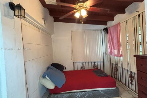 Casa en venta en Miami, Florida, 3 dormitorios, 139.63 m2 № 1975424 - foto 12