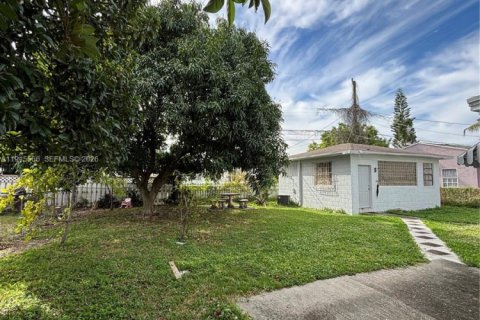 Купить виллу или дом в Майами, Флорида 3 спальни, 139.63м2, № 1975424 - фото 26