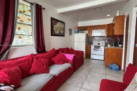 Купить виллу или дом в Майами, Флорида 3 спальни, 139.63м2, № 1975424 - фото 28