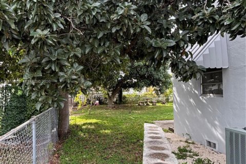 Купить виллу или дом в Майами, Флорида 3 спальни, 139.63м2, № 1975424 - фото 25