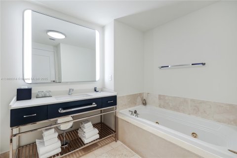 Copropriété à vendre à Miami Beach, Floride: 48.87 m2 № 1895961 - photo 19
