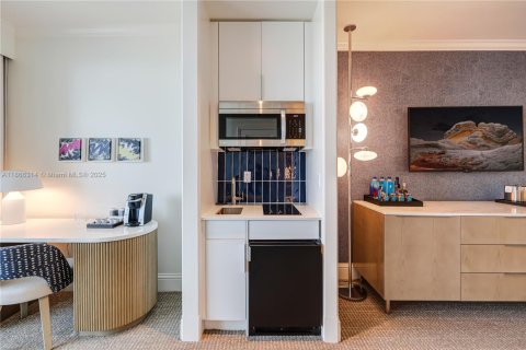 Copropriété à vendre à Miami Beach, Floride: 48.87 m2 № 1895961 - photo 14