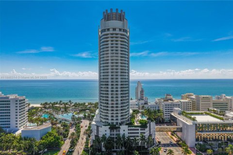 Copropriété à vendre à Miami Beach, Floride: 48.87 m2 № 1895961 - photo 1