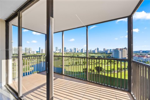 Купить кондоминиум в Авентура, Флорида 2 спальни, 107.49м2, № 2075064 - фото 15