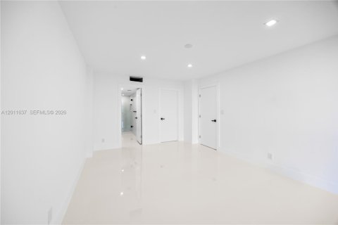 Купить кондоминиум в Авентура, Флорида 2 спальни, 107.49м2, № 2075064 - фото 7