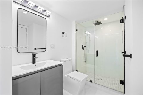 Купить кондоминиум в Авентура, Флорида 2 спальни, 107.49м2, № 2075064 - фото 14