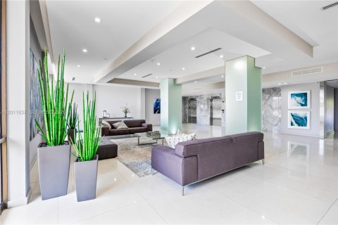 Купить кондоминиум в Авентура, Флорида 2 спальни, 107.49м2, № 2075064 - фото 23