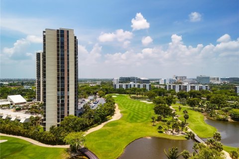 Купить кондоминиум в Авентура, Флорида 2 спальни, 107.49м2, № 2075064 - фото 28