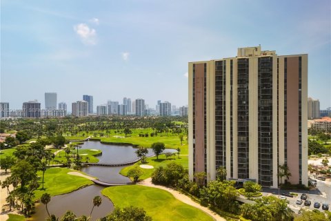 Купить кондоминиум в Авентура, Флорида 2 спальни, 107.49м2, № 2075064 - фото 27